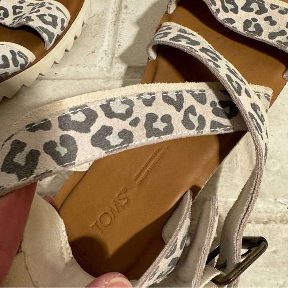 TOMS Womens Sidney Tread Snow Leopard Print Ankle Athletic Sandals Casual 7.5 - Picture 5 of 9